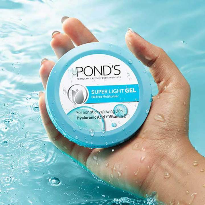 Pond’s Super Light Gel Moisturizer